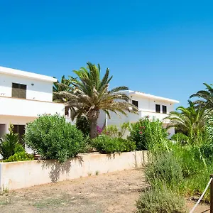 https://sol-y-mar-playa-migjorn.balearic-islands.net