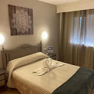 https://virgen-del-rocio-ii.hotelsinnerja.org